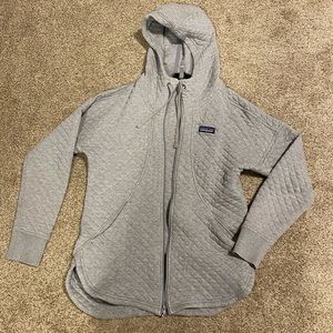 Women’s Patagonia sweater
